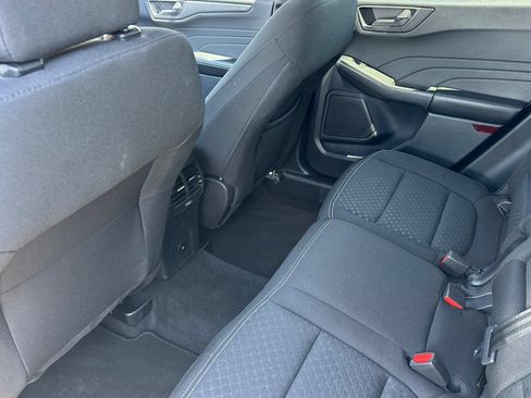 Used 2025 Ford Escape Active AWD/4WD image 16