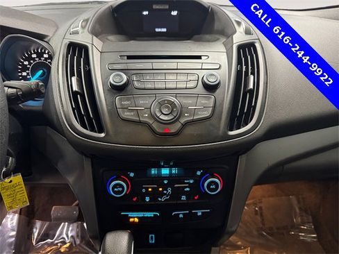 Used 2018 Ford Escape SE image 8