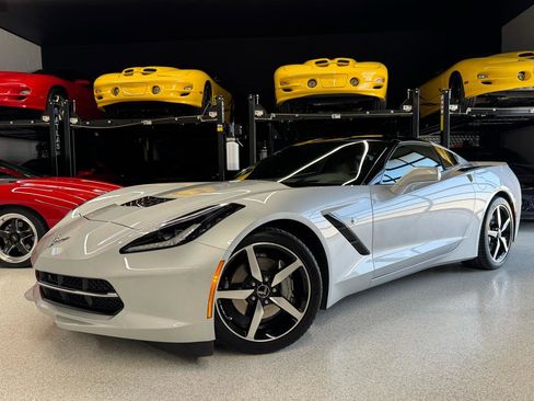 Used 2015 Chevrolet Corvette Stingray Coupe w/ 2LT Preferred Equipment Group RWD image 3