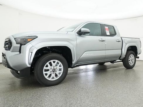 New 2026 Toyota Tacoma SR5 image 17