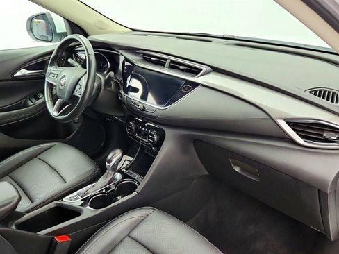 Used 2022 Buick Encore GX Essence image 25