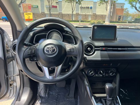 Used 2018 Toyota Yaris iA FWD image 16