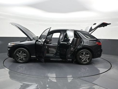 Used 2022 Genesis GV70 2.5T w/ Advanced Package image 34