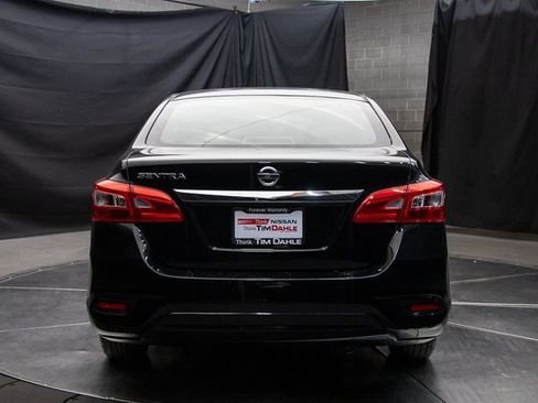 Used 2017 Nissan Sentra S image 11