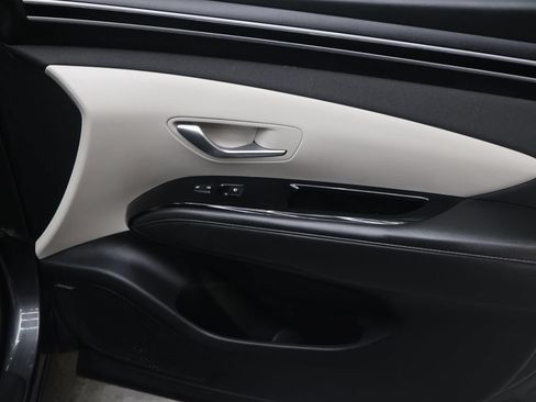 Used 2022 Hyundai Tucson Limited w/ Cargo Package AWD/4WD image 11