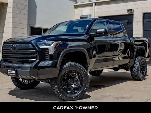 Used 2025 Toyota Tundra SR5 AWD/4WD image 5