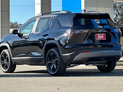 Used 2026 Chevrolet Equinox LT w/ Convenience Package II image 7