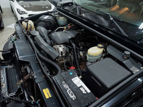 Used 2003 HUMMER H2 w/ Preferred Equipment Group image 59