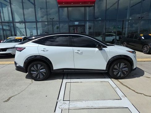 Used 2023 Nissan Ariya FWD image 3