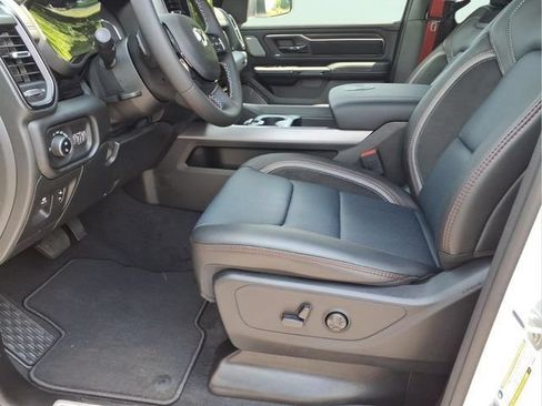 New 2026 RAM 1500 Laramie AWD/4WD image 14