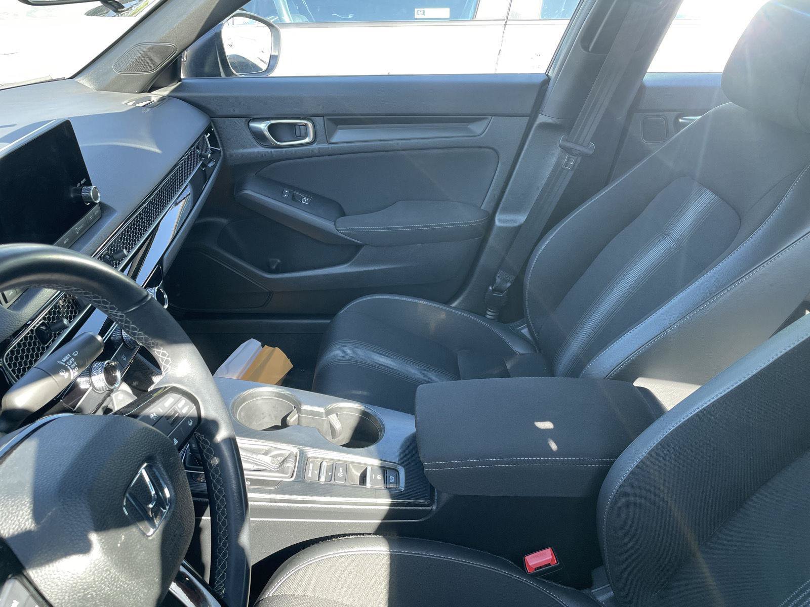Used 2024 Honda Civic Sport image 4