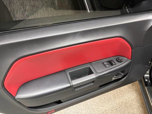 Used 2014 Dodge Challenger R/T RWD image 13