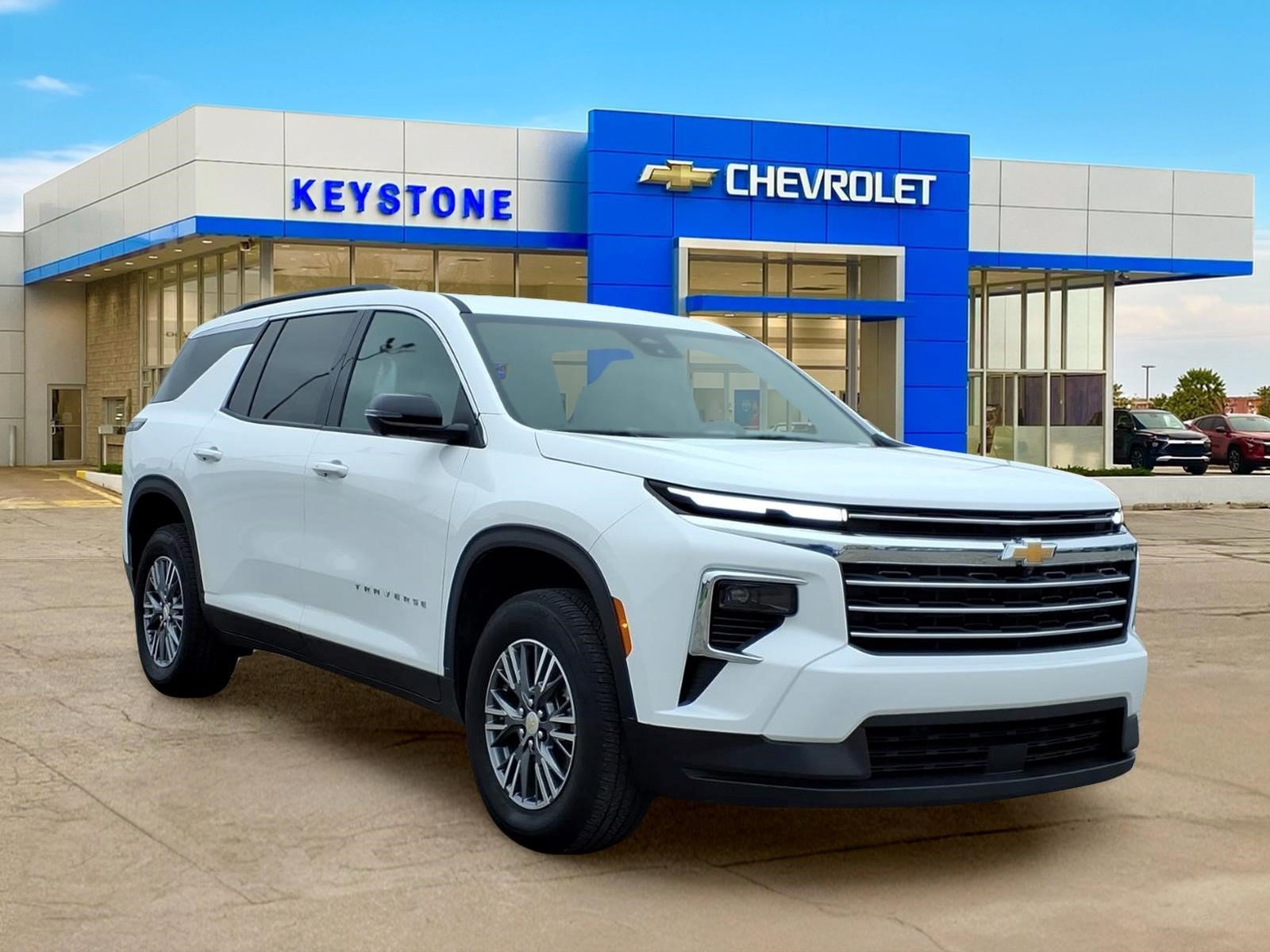 Used 2026 Chevrolet Traverse LT w/ Driver Confidence Package FWD image 1