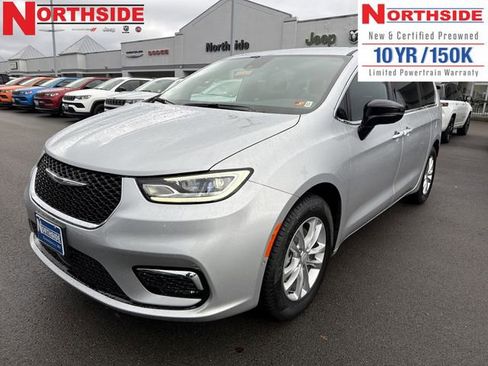 New 2026 Chrysler Pacifica Select image 1