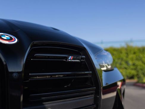 Used 2023 BMW M4 xDrive Competition AWD/4WD image 4
