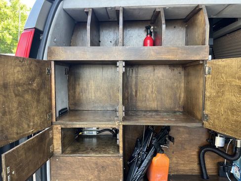 Used 2012 Chevrolet Express 1500 image 35