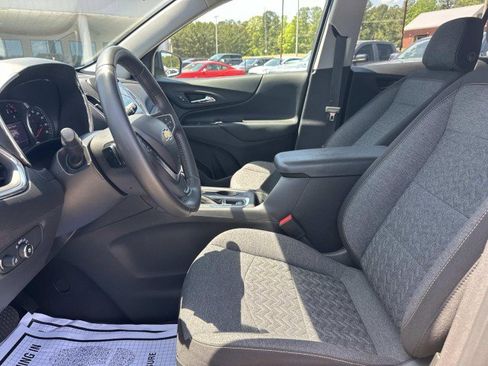 Used 2022 Chevrolet Equinox LT FWD image 9