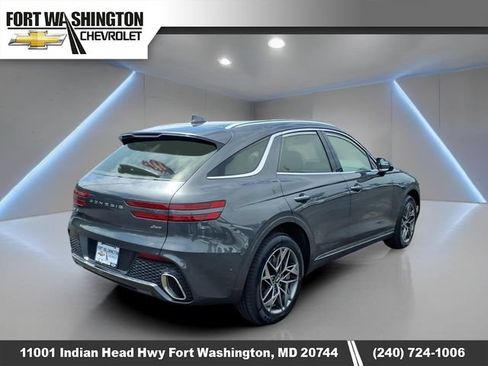Used 2023 Genesis GV70 2.5T w/ Advanced Package AWD/4WD image 3