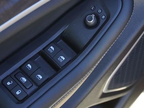 New 2026 Jeep Grand Cherokee Limited image 22