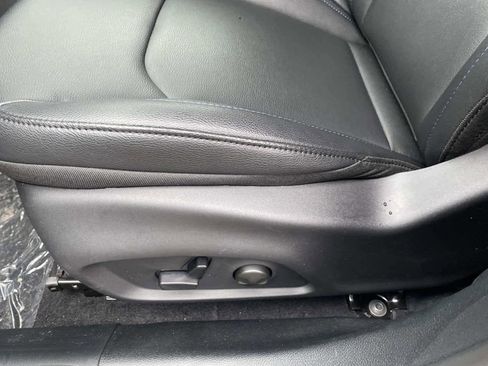 New 2026 Jeep Compass Limited image 9