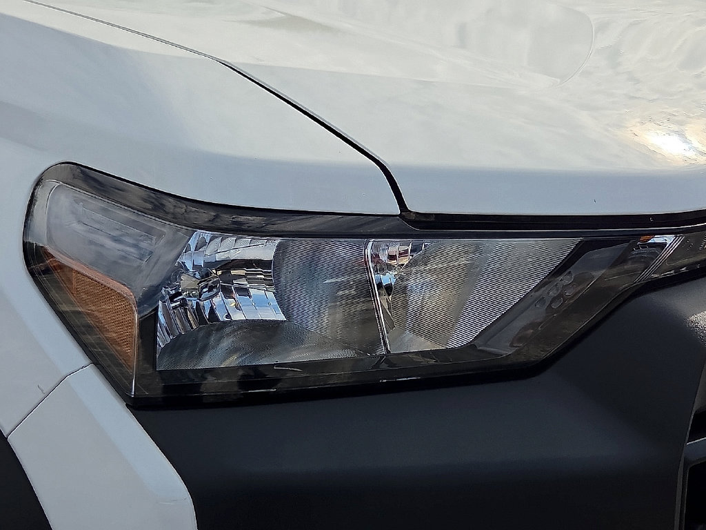 Used 2025 Chevrolet Colorado Trail Boss AWD/4WD image 7