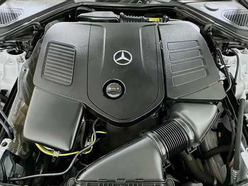 Used 2024 Mercedes-Benz E 350 4MATIC Sedan w/ Airmatic Package image 30