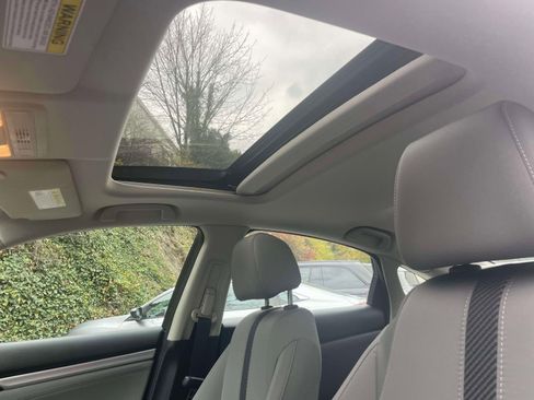 Used 2018 Honda Civic EX image 19