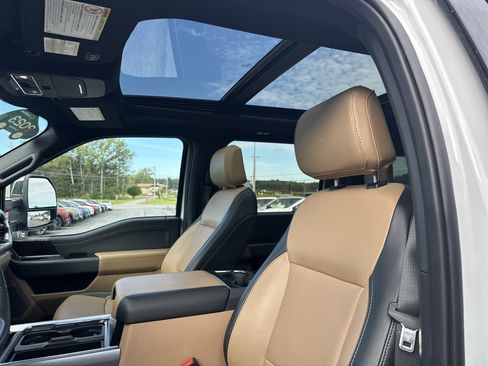 Used 2023 Ford F250 Lariat w/ Chrome Package AWD/4WD image 11