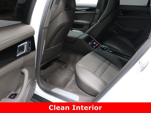 Used 2021 Porsche Panamera 4 image 30