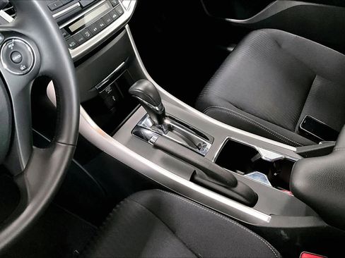 Used 2015 Honda Accord Sport image 11