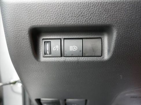 Certified 2025 Toyota RAV4 XLE AWD/4WD image 27