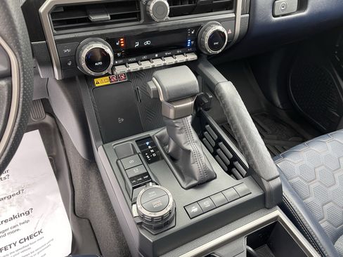 Certified 2025 Toyota 4Runner Platinum AWD/4WD image 25