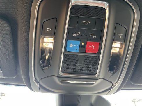Certified 2025 Jeep Grand Cherokee L Laredo w/ Luxury Tech Group I AWD/4WD image 28
