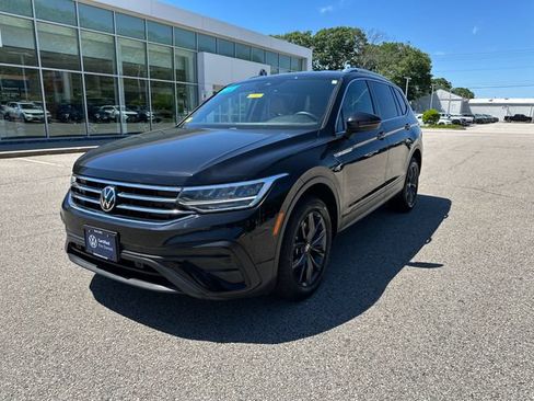 Certified 2023 Volkswagen Tiguan SE AWD/4WD image 3