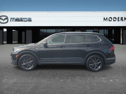 Used 2023 Volkswagen Tiguan SE FWD image 2