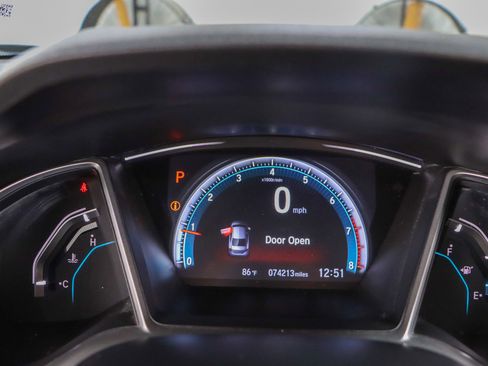 Used 2018 Honda Civic EX image 15