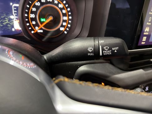 Used 2024 Jeep Wrangler Unlimited Sahara AWD/4WD image 28