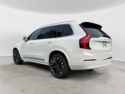 New 2026 Volvo XC90 T8 Ultra w/ Protection Package Premier image 3