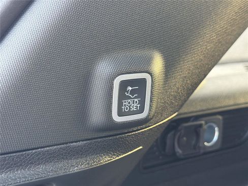 New 2025 Jeep Grand Cherokee Limited w/ Black Appearance Package image 20