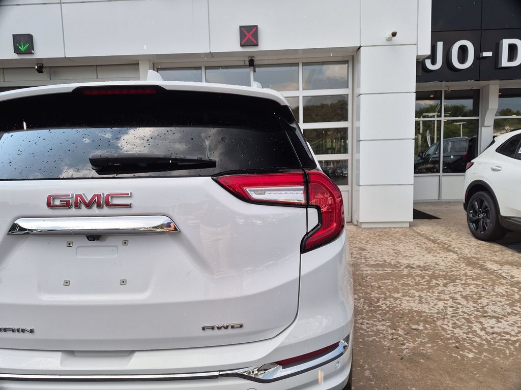 Used 2023 GMC Terrain Denali w/ LPO, Floor Liner Package AWD/4WD image 7