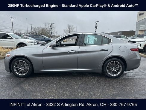 Used 2018 Alfa Romeo Giulia AWD image 8
