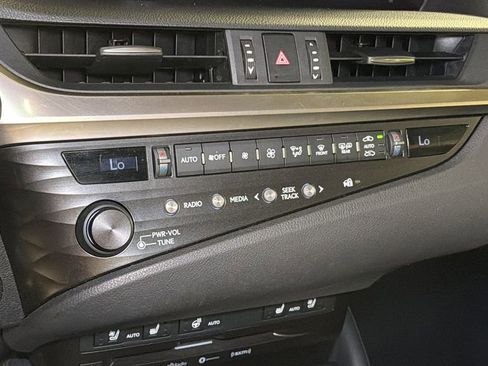 Used 2020 Lexus ES 350 w/ Premium Package FWD image 20