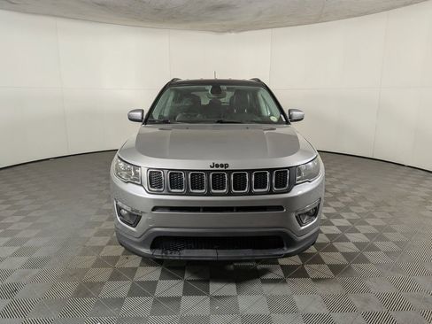 Used 2019 Jeep Compass Altitude image 2