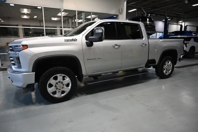 Used 2022 Chevrolet Silverado 2500 High Country w/ Technology Package AWD/4WD image 10