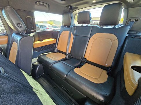 Used 2023 Land Rover Defender 130 X-Dynamic SE AWD/4WD image 26