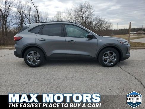 Certified 2025 Ford Escape ST-Line image 2