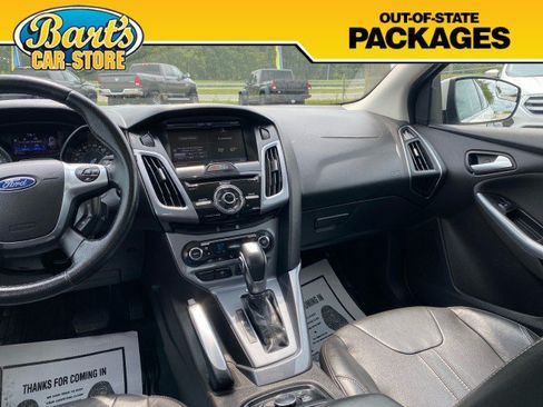 Used 2013 Ford Focus Titanium w/ Luxury Pkg FWD image 23