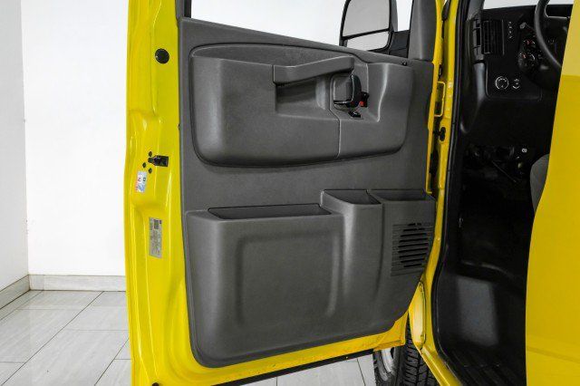 Used 2023 Chevrolet Express 2500 RWD image 33