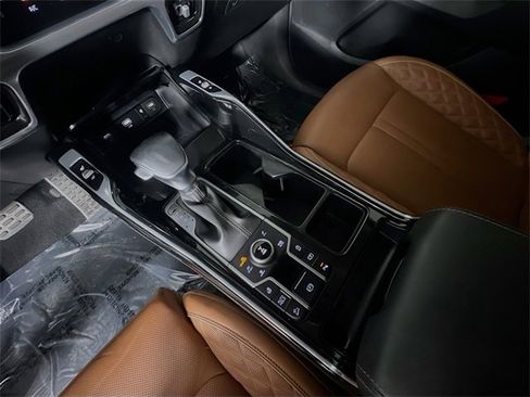 Used 2022 Kia Sorento SX Prestige w/ Rust Color Package image 24