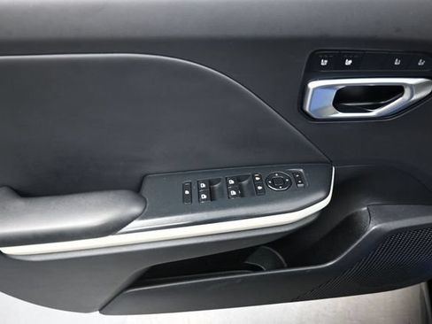 Used 2025 Kia K4 GT-Line w/ GT-Line Premium Package FWD image 8